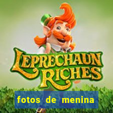 fotos de menina cacheada no espelho